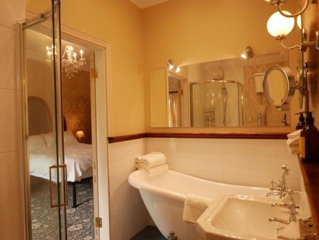 Ghan House Карлингфорд Экстерьер фото